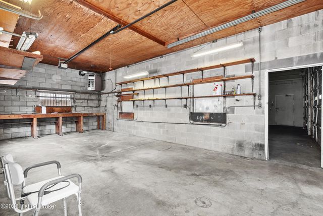 4319 S Brook St, Louisville, KY 40214