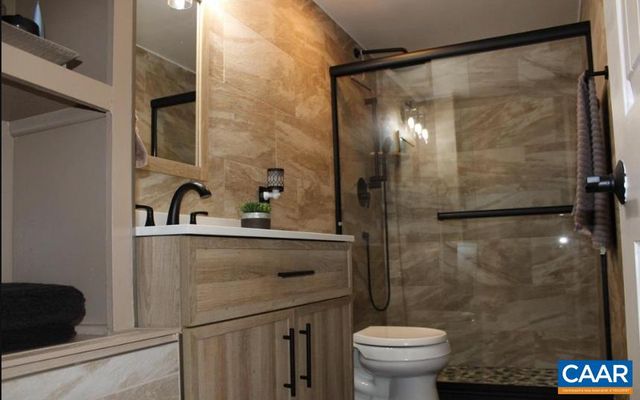 495 BLUE RUN RD, Stanardsville, VA 22973