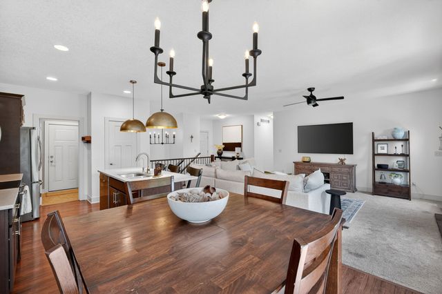 9774 Cedarwood Drive, West Des Moines, IA 50266