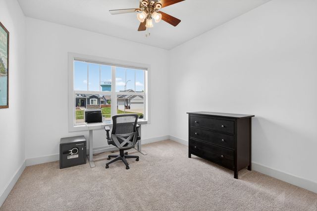 9774 Cedarwood Drive, West Des Moines, IA 50266