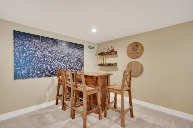 9774 Cedarwood Drive, West Des Moines, IA 50266