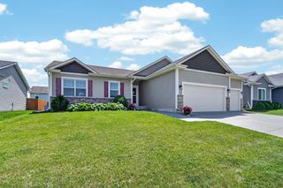 9774 Cedarwood Drive, West Des Moines, IA 50266