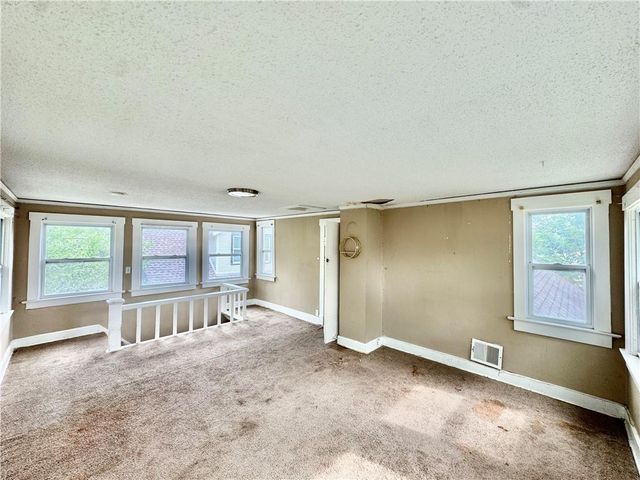 2516 W 43RD Avenue, Kansas City, KS 66103