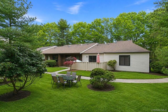 938 Skyline Drive, Coram, NY 11727