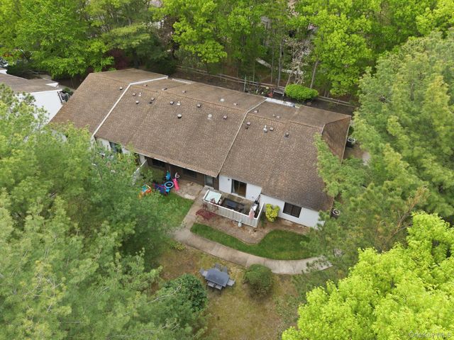 938 Skyline Drive, Coram, NY 11727