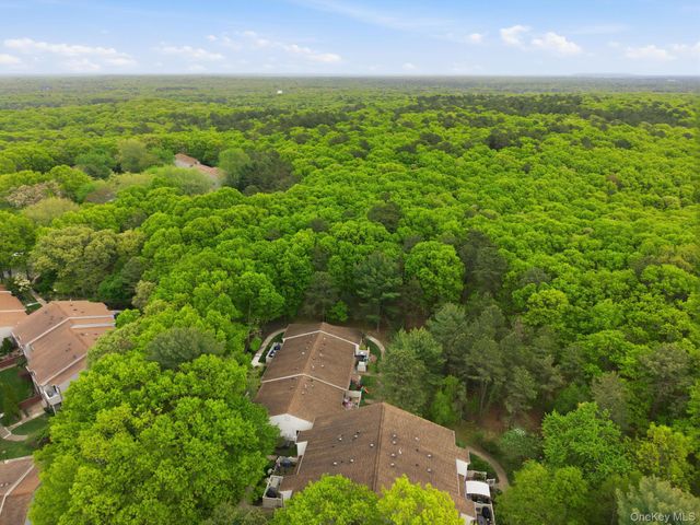 938 Skyline Drive, Coram, NY 11727