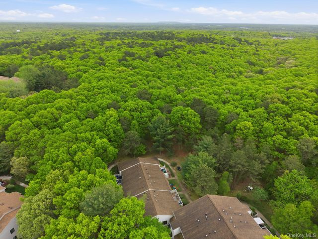 938 Skyline Drive, Coram, NY 11727