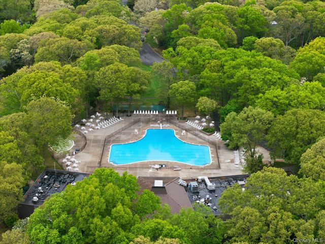 938 Skyline Drive, Coram, NY 11727