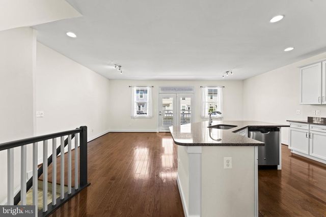 46679 JOUBERT TER, Sterling, VA 20165