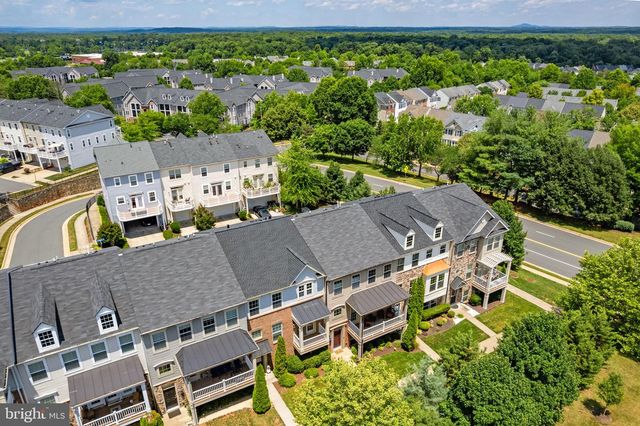 46679 JOUBERT TER, Sterling, VA 20165