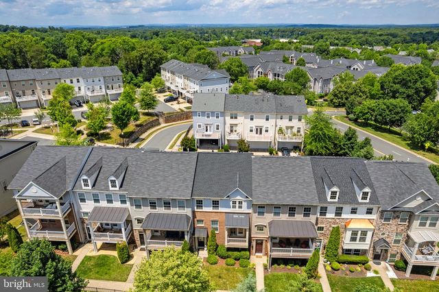 46679 JOUBERT TER, Sterling, VA 20165
