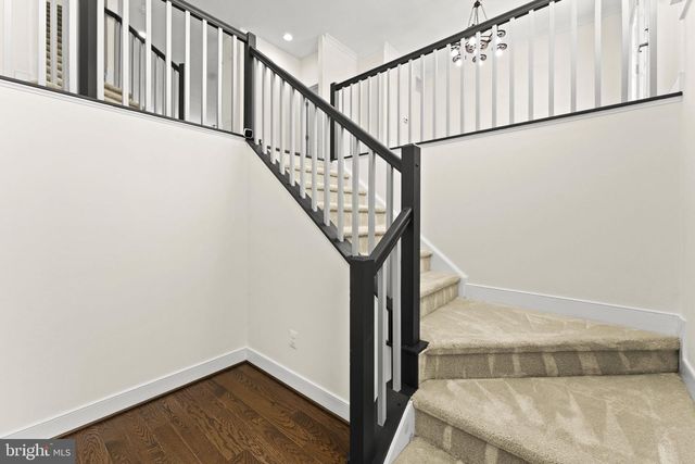 46679 JOUBERT TER, Sterling, VA 20165