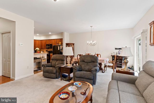 1102 DAY STAR DR, Harrisburg, PA 17111