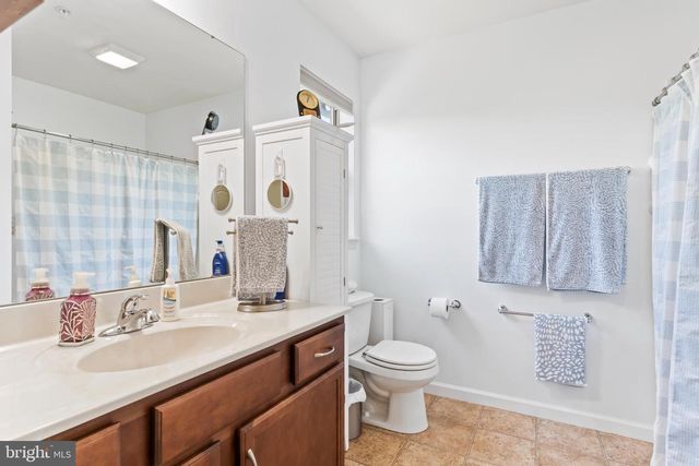 1102 DAY STAR DR, Harrisburg, PA 17111