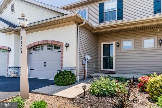 1102 DAY STAR DR, Harrisburg, PA 17111