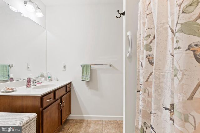 1102 DAY STAR DR, Harrisburg, PA 17111