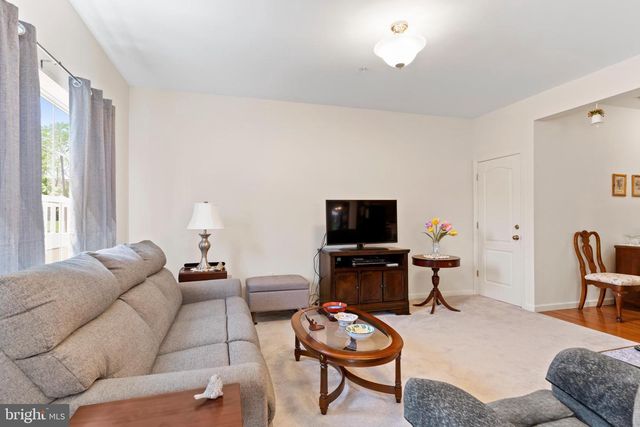 1102 DAY STAR DR, Harrisburg, PA 17111