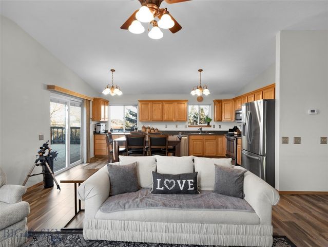 31 Pinnacle Drive, Belgrade, MT 59714