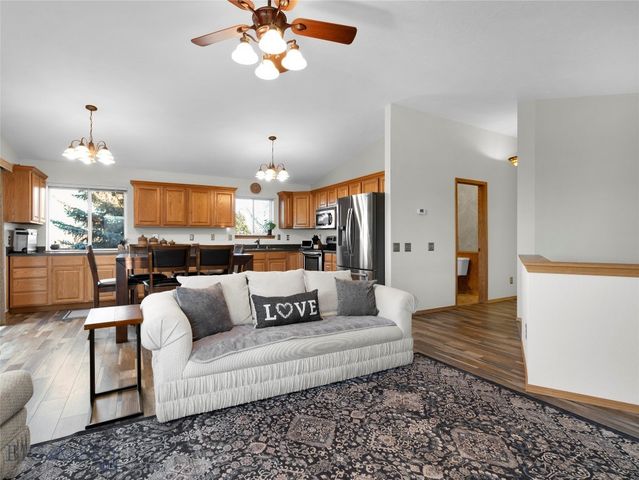 31 Pinnacle Drive, Belgrade, MT 59714