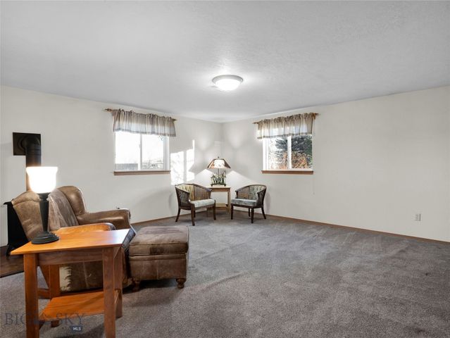 31 Pinnacle Drive, Belgrade, MT 59714