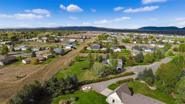 31 Pinnacle Drive, Belgrade, MT 59714