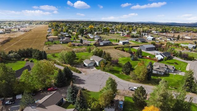 31 Pinnacle Drive, Belgrade, MT 59714