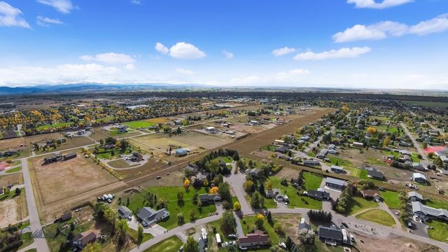 31 Pinnacle Drive, Belgrade, MT 59714