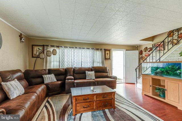 70 BUCKINGHAM DR, Willingboro, NJ 08046