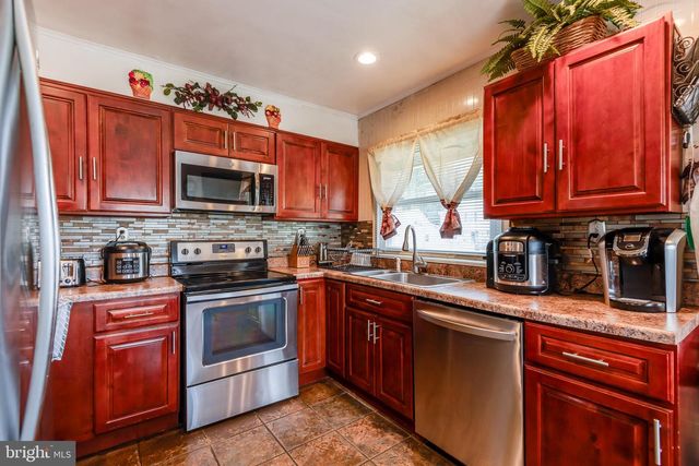 70 BUCKINGHAM DR, Willingboro, NJ 08046