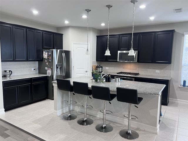 3213 Wiltshire Horn Avenue, Mckinney, TX 75071