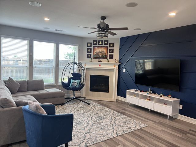 3213 Wiltshire Horn Avenue, Mckinney, TX 75071