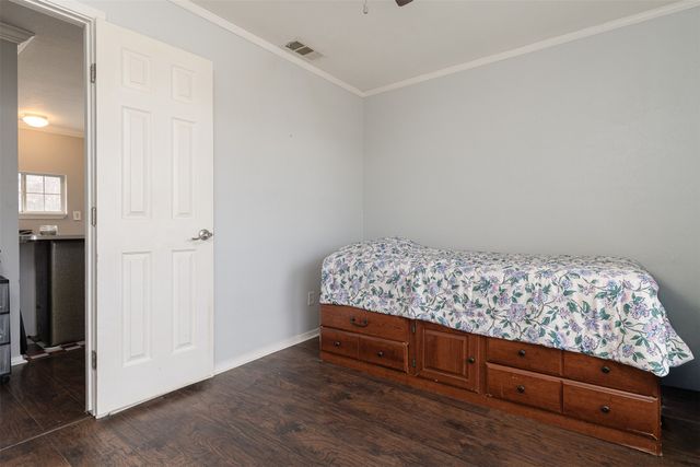 4013 Black Oak Drive, Cleburne, TX 76031