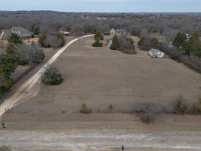 4013 Black Oak Drive, Cleburne, TX 76031