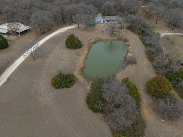 4013 Black Oak Drive, Cleburne, TX 76031