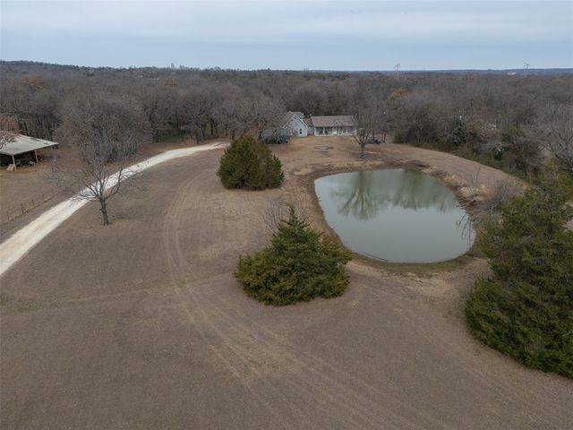 4013 Black Oak Drive, Cleburne, TX 76031