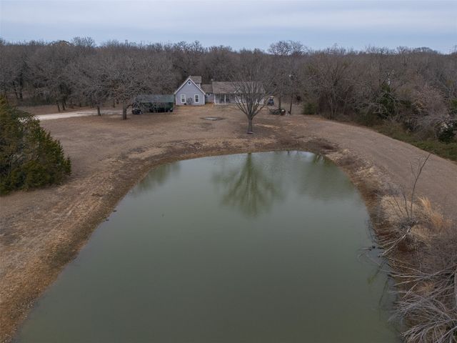 4013 Black Oak Drive, Cleburne, TX 76031