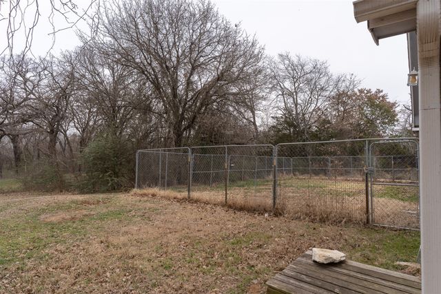 4013 Black Oak Drive, Cleburne, TX 76031