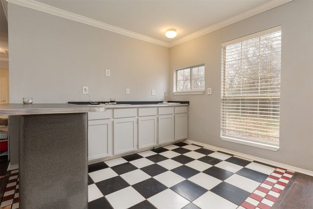 4013 Black Oak Drive, Cleburne, TX 76031