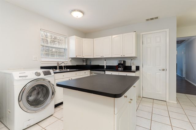 4013 Black Oak Drive, Cleburne, TX 76031