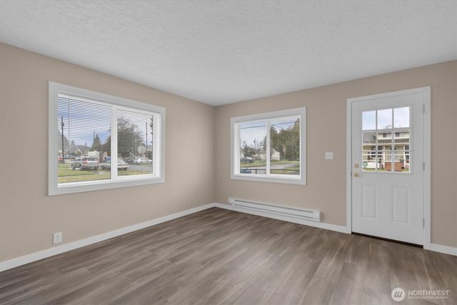 714 S 7th Avenue, Kelso, WA 98626