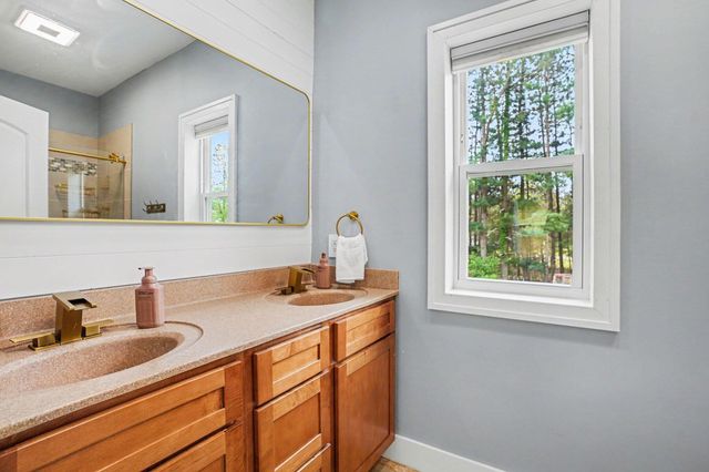 31800 Pine Ridge Circle, Lawton, MI 49065
