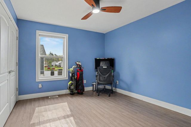 31800 Pine Ridge Circle, Lawton, MI 49065