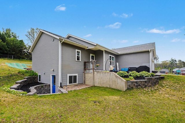 31800 Pine Ridge Circle, Lawton, MI 49065