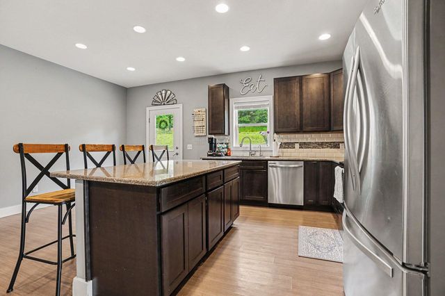 31800 Pine Ridge Circle, Lawton, MI 49065