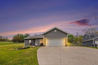 31800 Pine Ridge Circle, Lawton, MI 49065