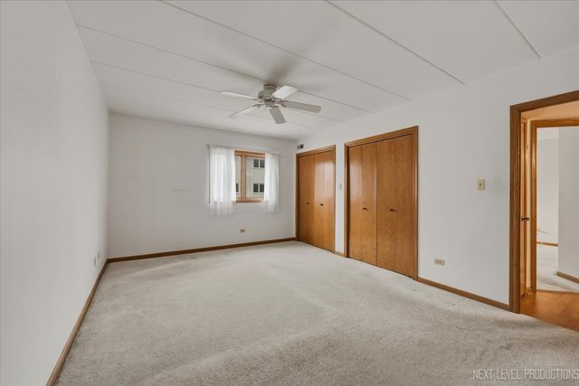 9050 Del Prado Drive 1S, Palos Hills, IL 60465