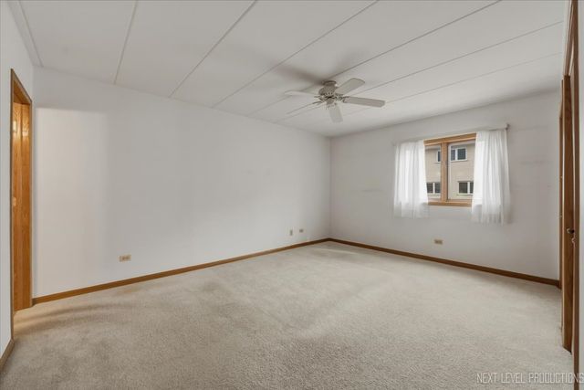 9050 Del Prado Drive 1S, Palos Hills, IL 60465