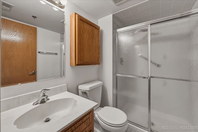 9050 Del Prado Drive 1S, Palos Hills, IL 60465