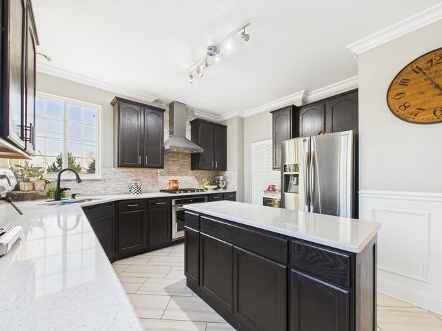 6402 Valley Ridge Drive, Plainfield, IL 60586