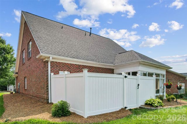 136 Turnberry Drive, Mocksville, NC 27028